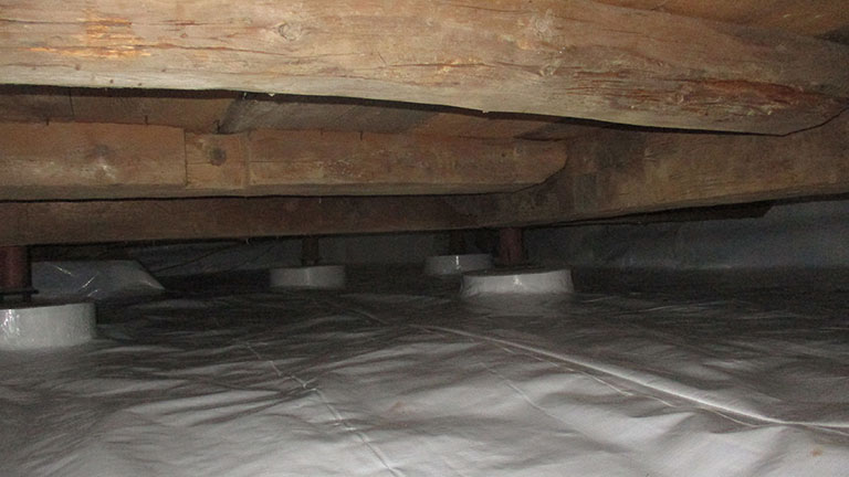 Encapsulated crawl space
